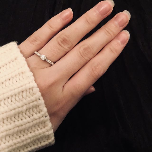 【ラザール ダイヤモンド(LAZARE DIAMOND)の口コミ】 デザインはパヴェがいいと思っていたのである程度ブランドを絞って探して…