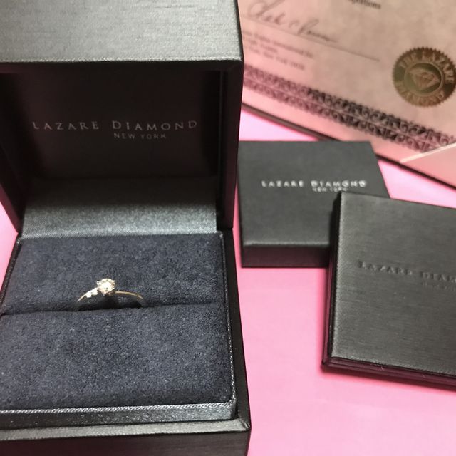 【ラザール ダイヤモンド(LAZARE DIAMOND)の口コミ】 会社の説明やダイヤモンドの黄金比を詳しく教えてもらい、凄くわかりやす…