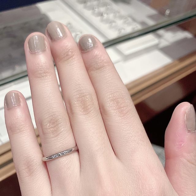 【銀座ダイヤモンドシライシの口コミ】 すごくいいです！気に入りました！
デザインがとてもよく気に入りました！…