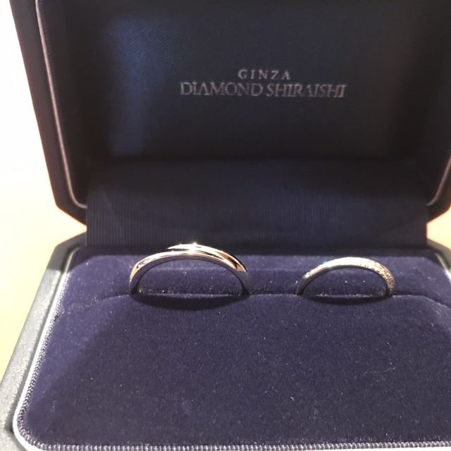 【銀座ダイヤモンドシライシの口コミ】 指輪のデザインと価格帯がマッチしたため。
探していたのリングが動きのあ…
