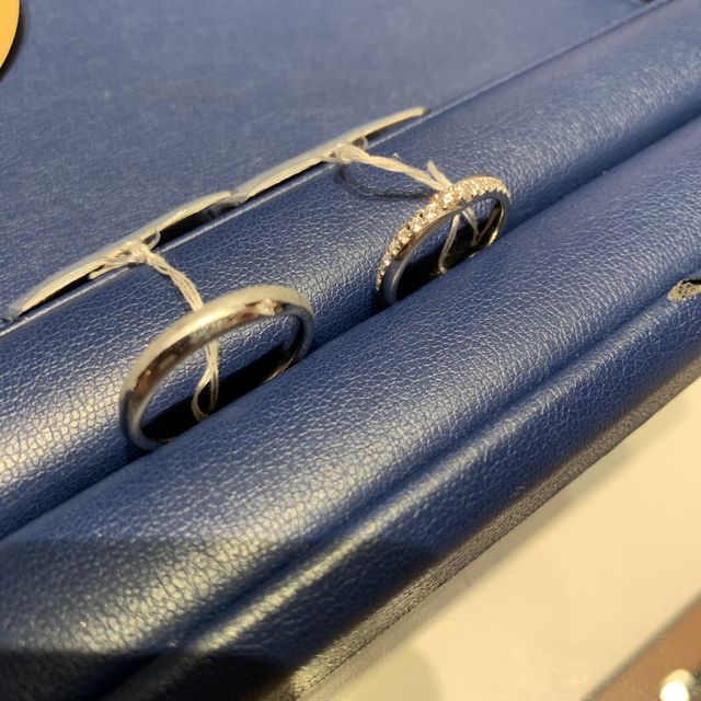 【銀座ダイヤモンドシライシの口コミ】 デザインとタイヤの留め具合が秀逸であり
きらびや感があるが主張しすぎて…