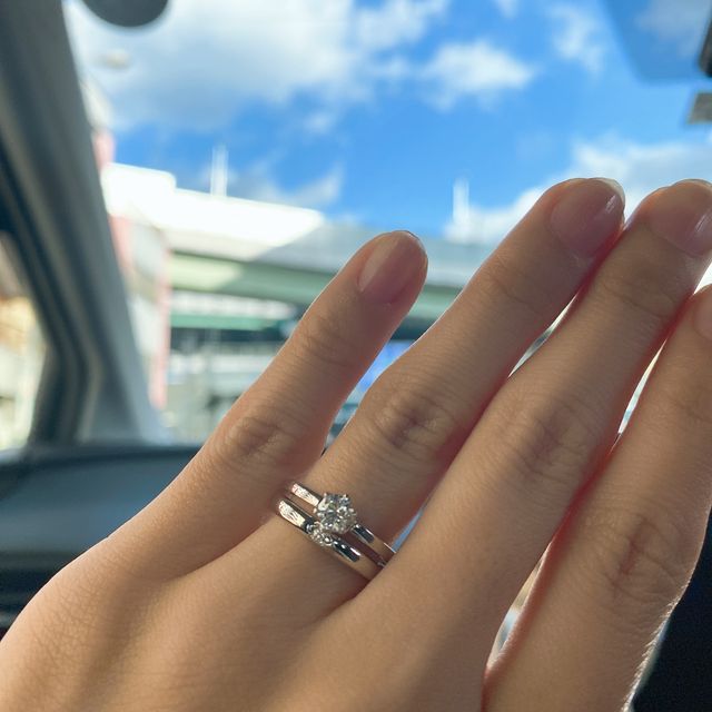 【アイプリモ(I-PRIMO)の口コミ】 みせていただいた指輪の中で、もっともシンプルなものを選びました。パン…
