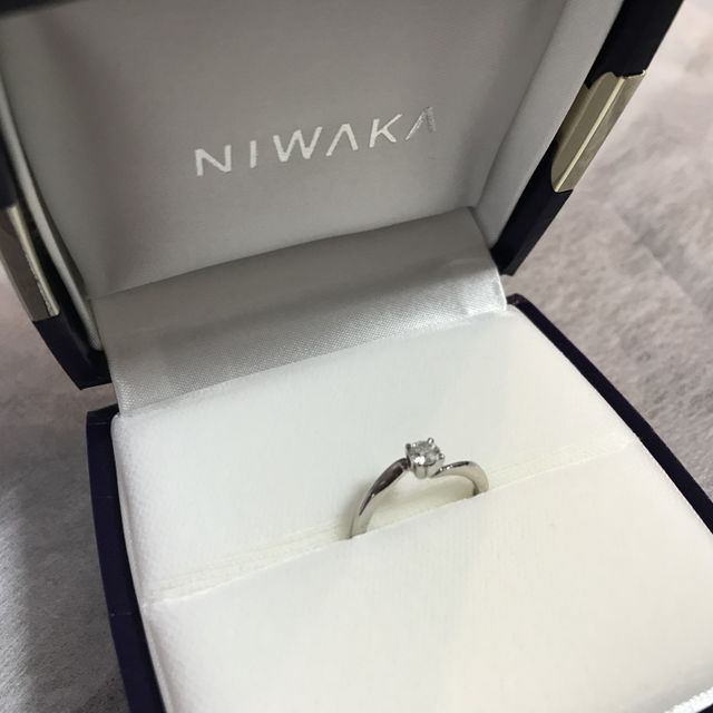 【俄(にわか)の口コミ】 1番の決め手はこれが彼女に似合う！！とフィーリングでとてもピンときたこ…