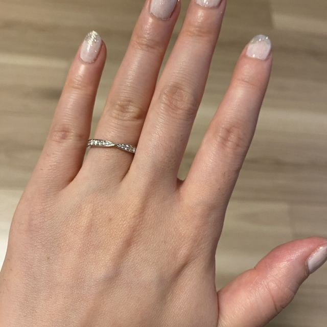 【ティファニー(Tiffany & Co.)の口コミ】 ダイヤのついているものを探しており、何店舗か試着しに行って、自分の指…