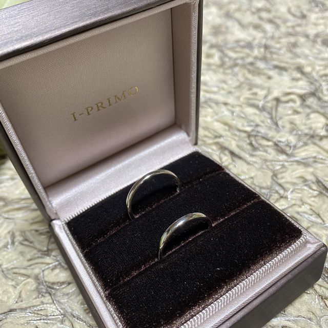 【アイプリモ(I-PRIMO)の口コミ】 シンプルでストレートな男性用の指輪を号数違いでペアにし購入しました！…