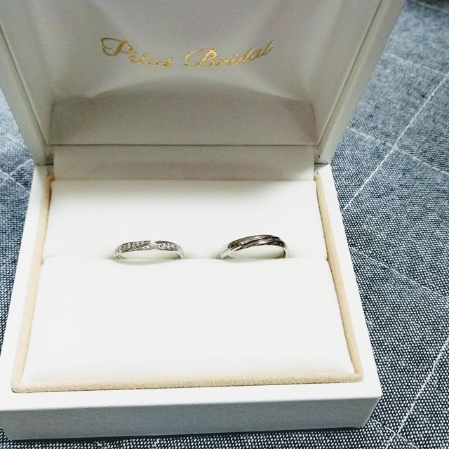 【PILOT BRIDAL(パイロットブライダル)の口コミ】 つけ心地重視の方におすすめです！
指輪を選び始めたときはなにもわからず…