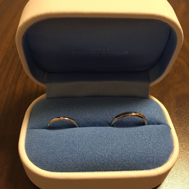 【銀座ダイヤモンドシライシの口コミ】 シンプルなデザインを探していたので、素材と指輪の太さで選びました。年…