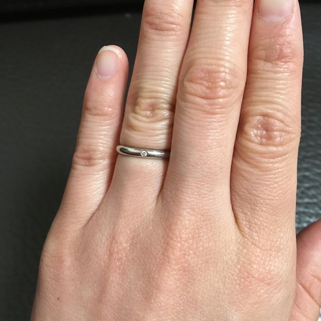 【カルティエ(Cartier)の口コミ】 年齢を重ねてもずっとつけていられるシンプルなものを探しました。
装飾が…