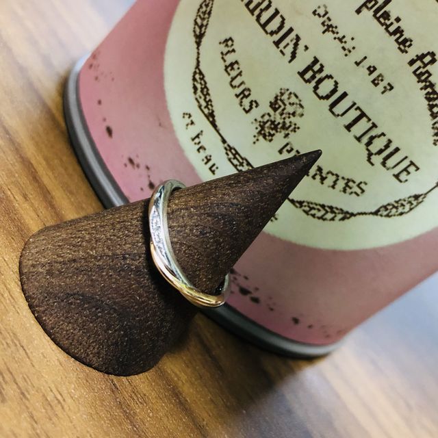 【JEWELRY STUDIO Advance(ジュエリースタジオアドバンス)の口コミ】 結婚情報誌を見て、あらかじめ購入したいデザインを決めてからお店に行き…