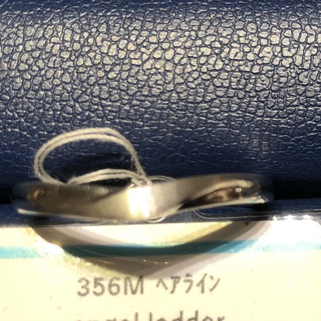 【銀座ダイヤモンドシライシの口コミ】 結婚指輪を探していましたが、デザインについて悩んでいましたが、色々な…