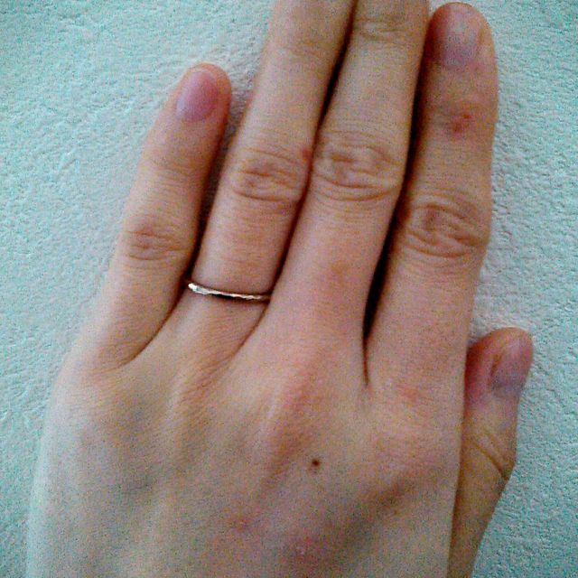 【mina.jewelry(ミナジュエリー)の口コミ】 結婚指輪らしくないデザインの指輪が他のブランドではなかったため、こち…