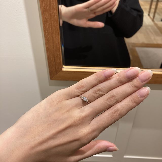 【AbHeri(アベリ)の口コミ】 繊細で華やかなデザインがとても素敵で、匠の技が本当に素晴らしいです。…