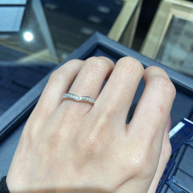 【ROYAL ASSCHER(ロイヤル・アッシャー)の口コミ】 デザインが豊富にありさまざまなテイストの方に好まれると思います。ダイ…