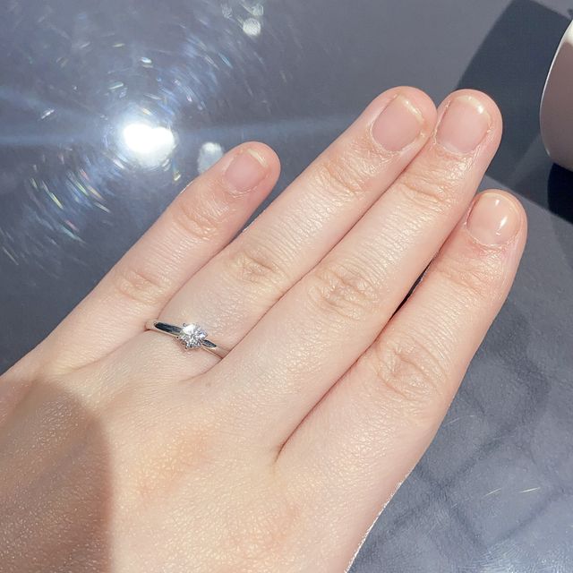 【俄(にわか)の口コミ】 昔から漠然と婚約指輪は王道のソリティアタイプに憧れていました。俄さん…