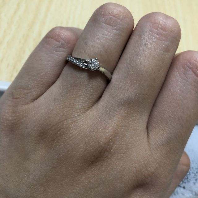 【アイプリモ(I-PRIMO)の口コミ】 お店のスタッフの方にこの指輪の思い等を教えていただき、その思いに引き…