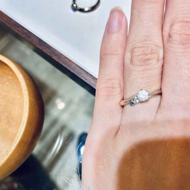 【杢目金屋(もくめがねや)の口コミ】 杢目金屋の1番のポイントは、杢目金の模様。
他のブランドにはない、特別…