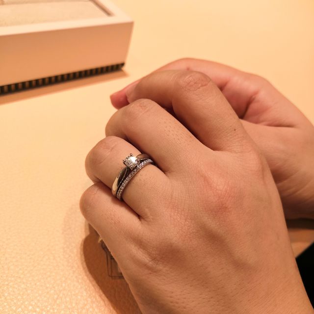 【ブシュロン(BOUCHERON)の口コミ】 キャトルなどもたくさん着けさせてもらいましたが、一番しっくりきたのが…