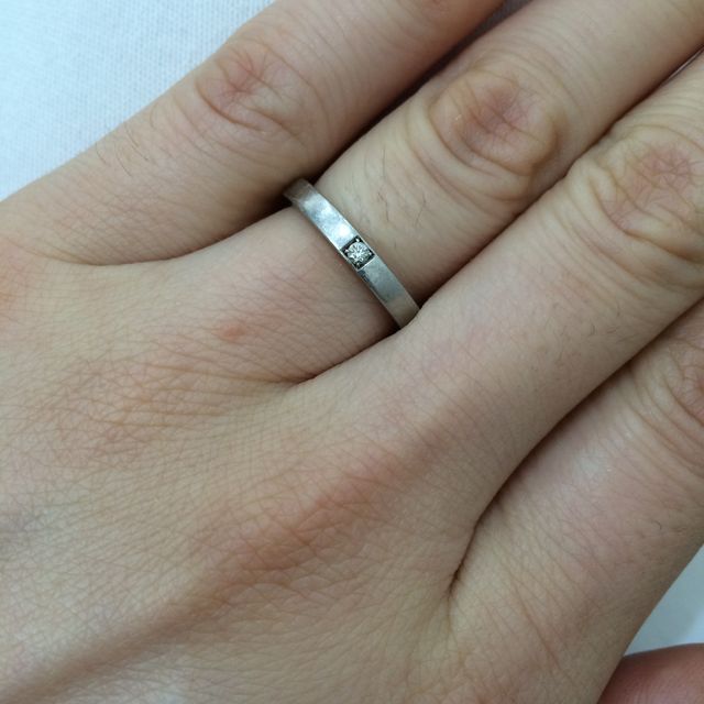 【ブルガリ(BVLGARI)の口コミ】 本当はグッチの指輪が良かったんですが、人と被るデザインや、細めの指輪…