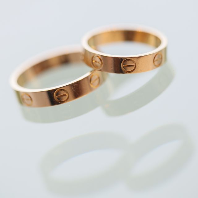 【カルティエ(Cartier)の口コミ】 またカルティエというブランド自体に昔から憧れがあった為選びました。指…