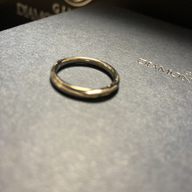 【銀座ダイヤモンドシライシの口コミ】 お互いそれぞれ気に入ったデザインを選んでいったら、自然と彼とペアのも…