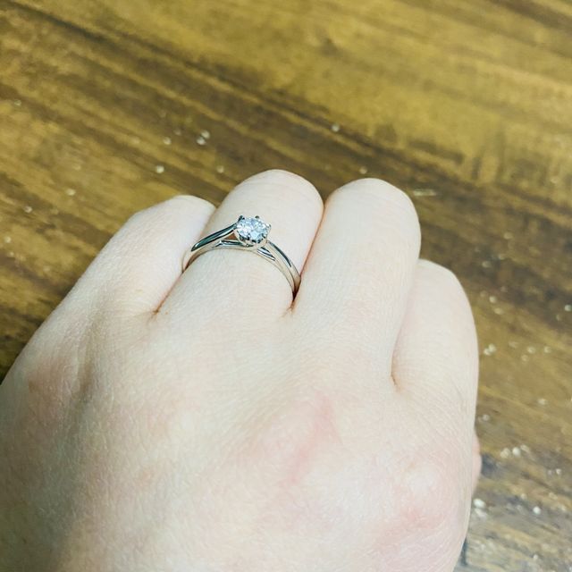【銀座ダイヤモンドシライシの口コミ】 プロポーズリングでダイヤのみいただいたので、リングを探しに行きました…