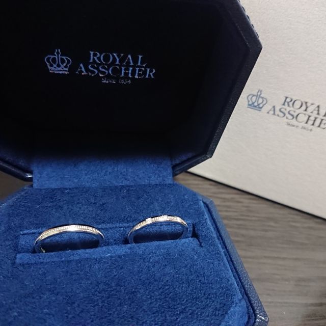 【ROYAL ASSCHER(ロイヤル・アッシャー)の口コミ】 他の店舗でも見学し、ミル打ち加工をした指輪を探しており、他の店舗の指…