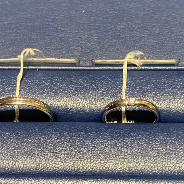 【銀座ダイヤモンドシライシの口コミ】 私のはanolyu oneにしました。
ストレートで飽きが来なそうだけど一癖ある…