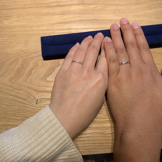 【COLANY(コラニー)の口コミ】 あまり凝っていないSカーブの指輪を探しており、色々見た中で、デザインも…