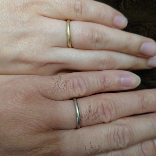 【mina.jewelry(ミナジュエリー)の口コミ】 婚約指輪とセットでつけられるデザインの指輪を探しており、セミオーダー…