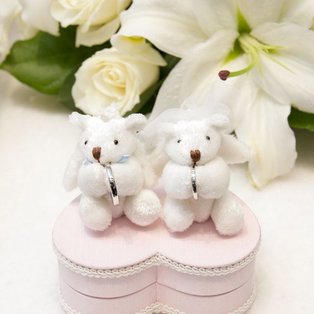 【ヴァンドーム青山(VENDOME AOYAMA)の口コミ】 シンプルで飽きの来ないデザインで、なおかつ少し可愛げのある指輪を探し…