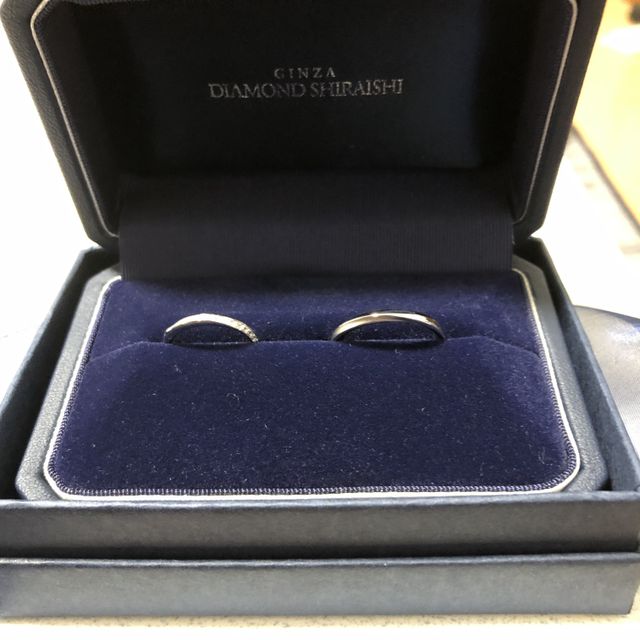 【銀座ダイヤモンドシライシの口コミ】 奥さんの希望でユリの花をモチーフにしたものがあればと考えていたのです…