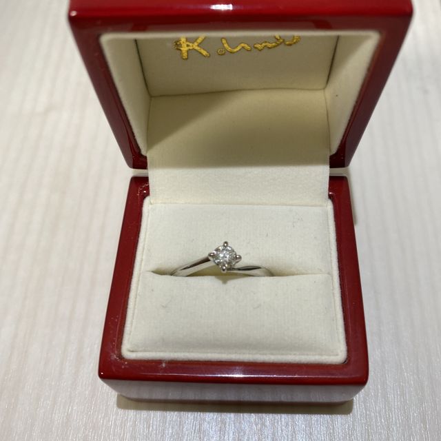 【ケイウノ ブライダル(K.UNO BRIDAL)の口コミ】 彼から聞いたところ友達もこちらの店舗を利用してて
知らないところより色…