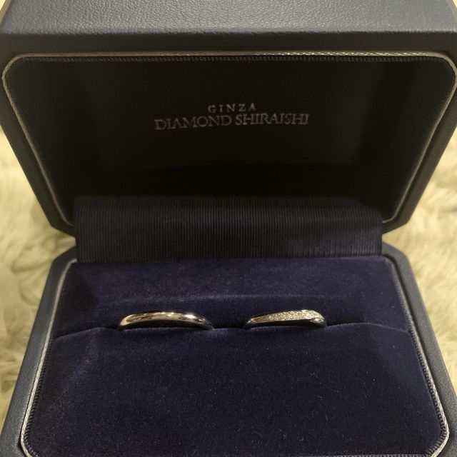 【銀座ダイヤモンドシライシの口コミ】 プラチナの細身でキラキラした、キレイめな指輪が理想でしたが
とても理想…