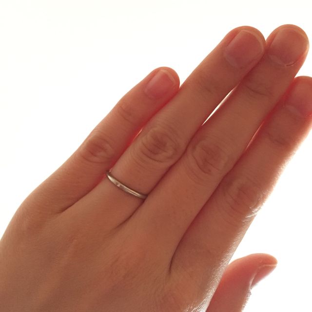 【俄(にわか)の口コミ】 結婚指輪は毎日しておきたいと思ってたので、ダイヤモンドがいっぱいつい…