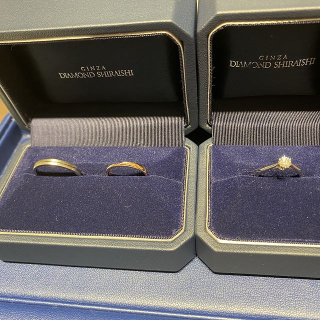 【銀座ダイヤモンドシライシの口コミ】 結婚指輪はゴールドで、ダイヤモンドが少し入っているものが良いと思って…