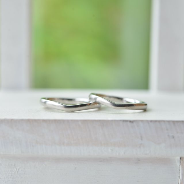 【CRAFY(クラフィ)の口コミ】 自分だ好きなデザインが作れるとのことで、色々なリングを見てどの要素も…