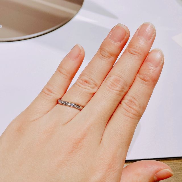 【ラザール ダイヤモンド(LAZARE DIAMOND)の口コミ】 ネットで見ていた時は、デザインが気になったから来店したが、接客が丁寧…