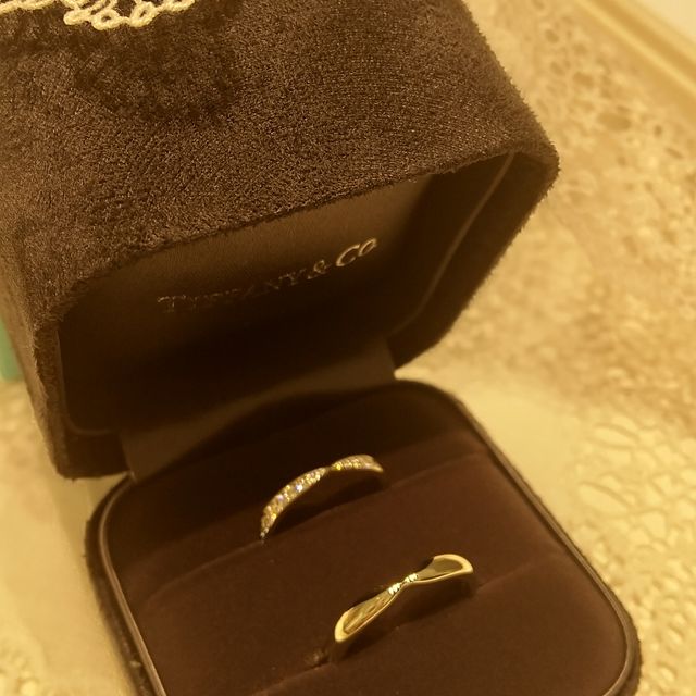 【ティファニー(Tiffany & Co.)の口コミ】 ティファニーは結婚指輪の種類が(他ブランドよりも)少ないとの事で、一通…