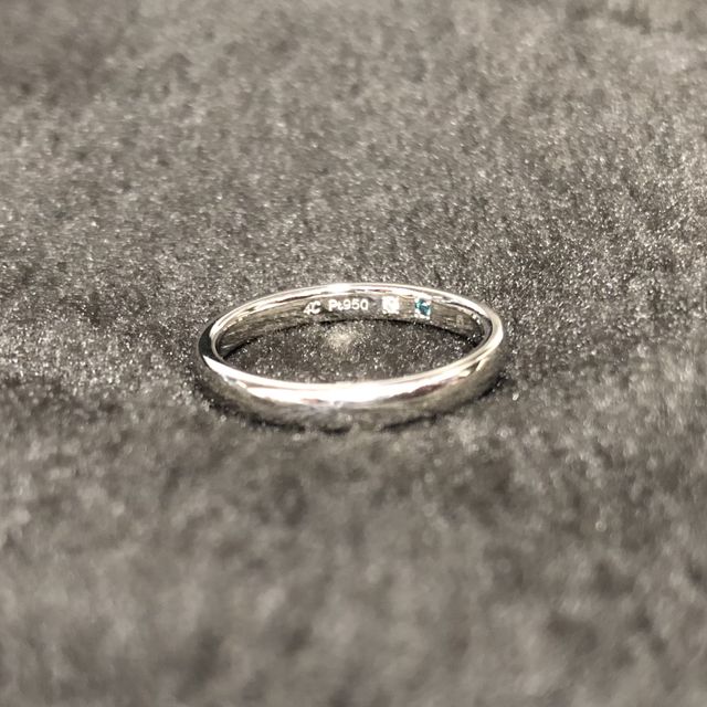 【4℃ BRIDAL(ヨンドシーブライダル)の口コミ】 　結婚指輪は普段使いするため、シンプルなデザインにしようと決めていま…