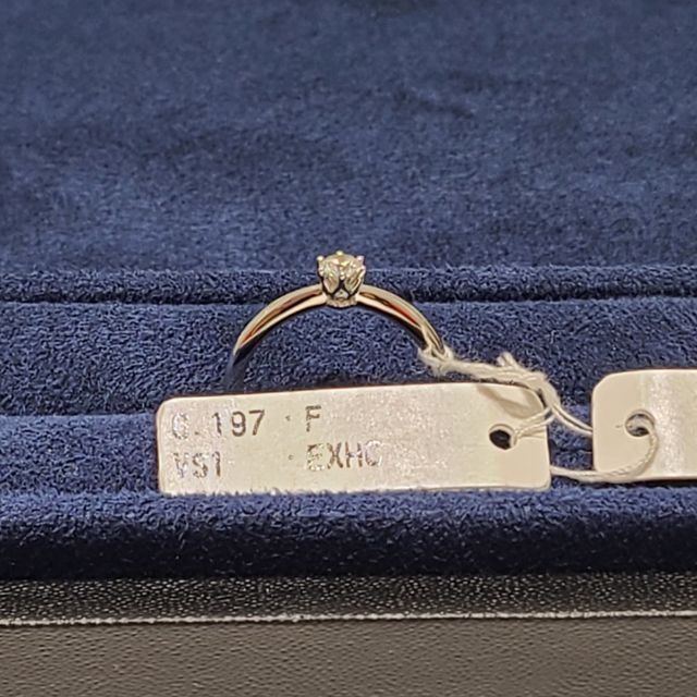 【4℃ BRIDAL(ヨンドシーブライダル)の口コミ】 数ある店舗から4℃を選んだのは友人から聞いていて地元にも店舗があり、決…