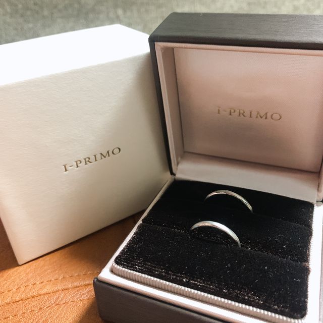 【アイプリモ(I-PRIMO)の口コミ】 シンプルで、細いものを探していたので
好みのタイプがあり決めました。
…