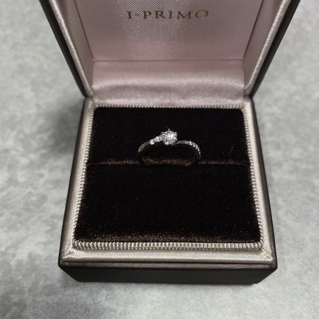 【アイプリモ(I-PRIMO)の口コミ】 シンプルなもの、煌びやかなもの、上品なものと色々な種類の指輪がありま…