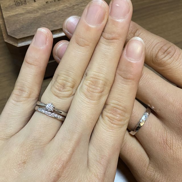 【TANZO.(鍛造指輪)の口コミ】 鍛造製法で、他のブランドに比べて丈夫なこと。
またフルオーダーメイドの…