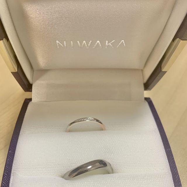 【俄(にわか)の口コミ】 気に入るデザイン、日本製、そして着け心地が良い指輪を探していました。
…