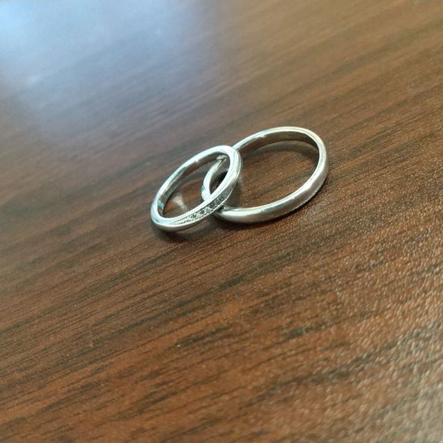 【銀座ダイヤモンドシライシの口コミ】 デザインにひかれました！
私は仕事をしていても指輪をつけたいと思ってい…