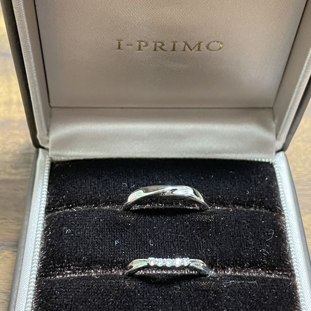 【アイプリモ(I-PRIMO)の口コミ】 女性側の指輪がとても可愛く気に入ったため。
一見男性側と女性側の作りは…