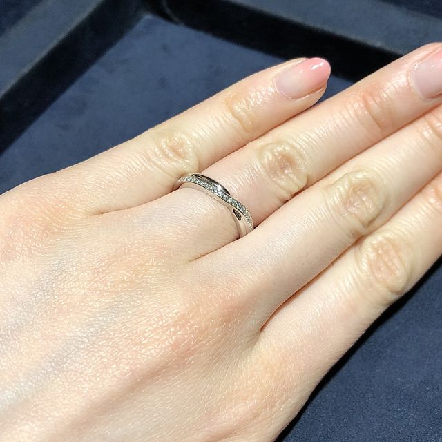 【ハリー・ウィンストン(Harry Winston)の口コミ】 指輪探しで様々なところをまわったのですが、最初に入ったハリーウィンス…