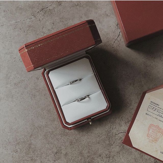 【カルティエ(Cartier)の口コミ】 シンプルながら、高級感を放っているデザインに惹かれました。ずっと憧れ…