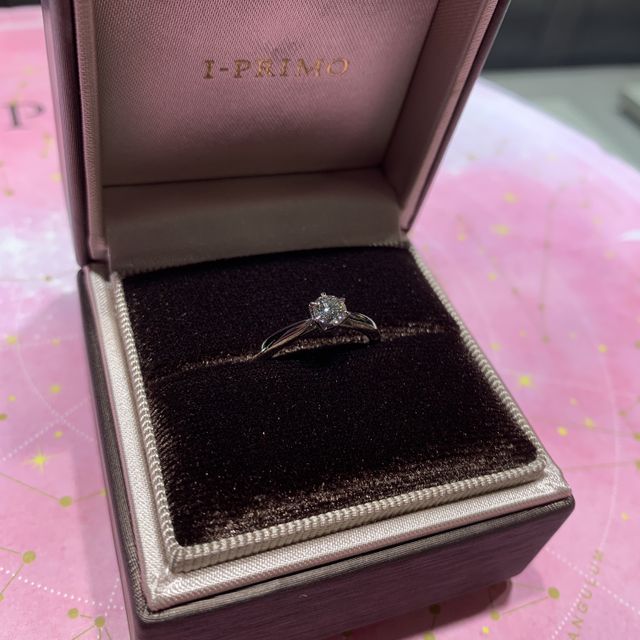 【アイプリモ(I-PRIMO)の口コミ】 彼女は「婚約指輪はなくてもいい」と言っていたのですが、一度きりのプレ…