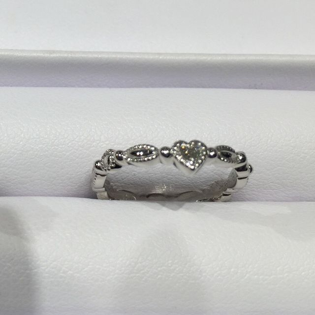 【JEWELRY  KAMATA(ジュエリーかまた)の口コミ】 アンティークリングのような指輪が理想で、夫も他の人とは絶対に被らない…